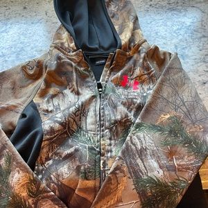 Girls under armour light jacket